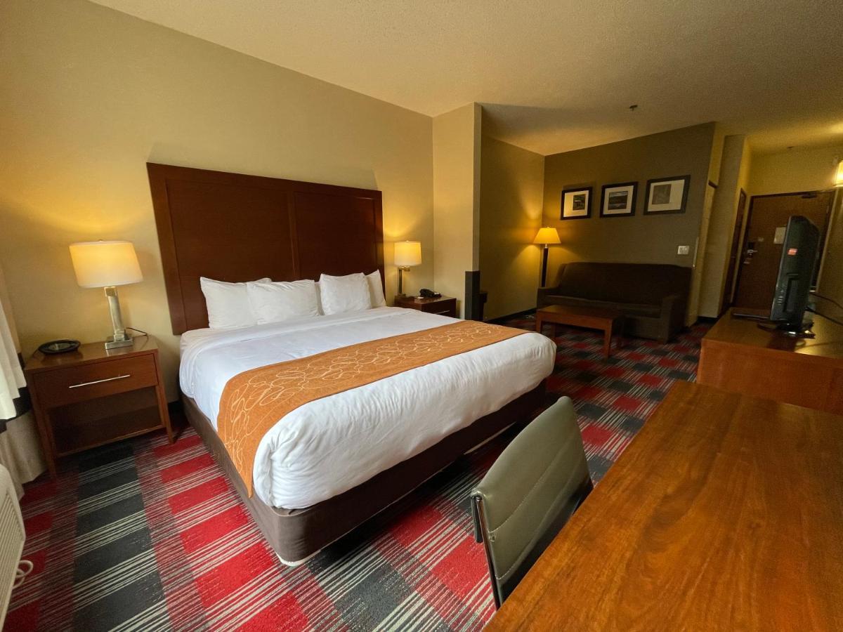 Comfort Suites Near Vancouver Mall Eksteriør billede