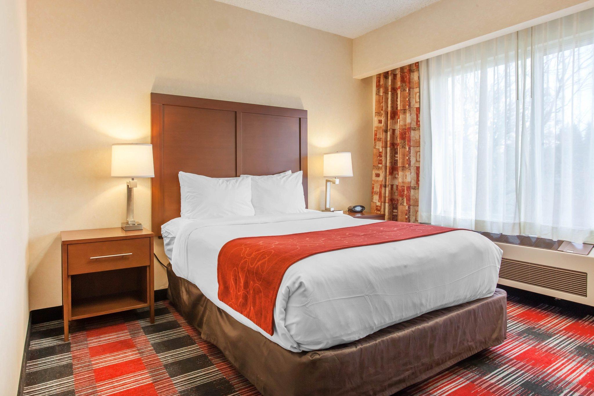 Comfort Suites Near Vancouver Mall Eksteriør billede