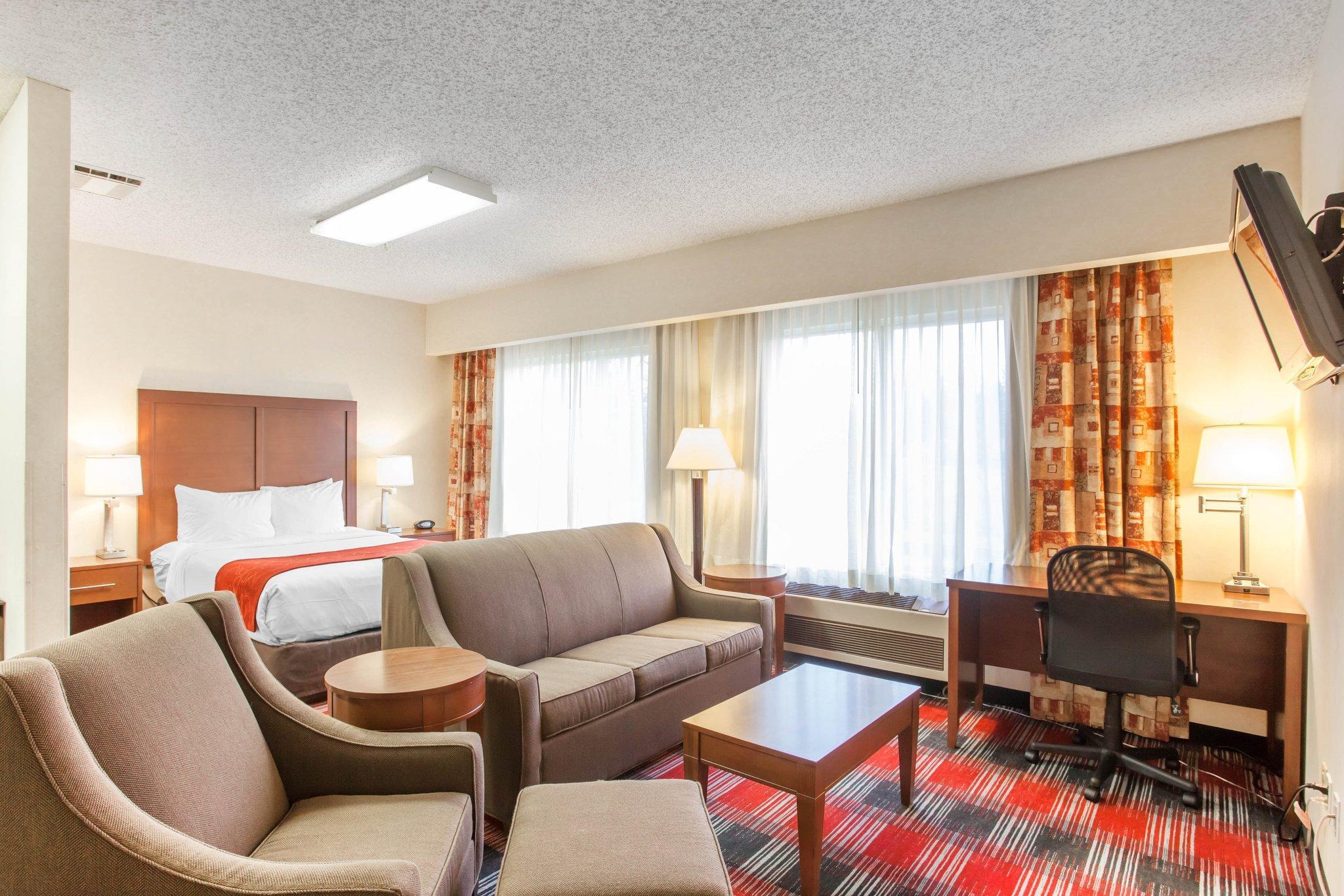 Comfort Suites Near Vancouver Mall Eksteriør billede
