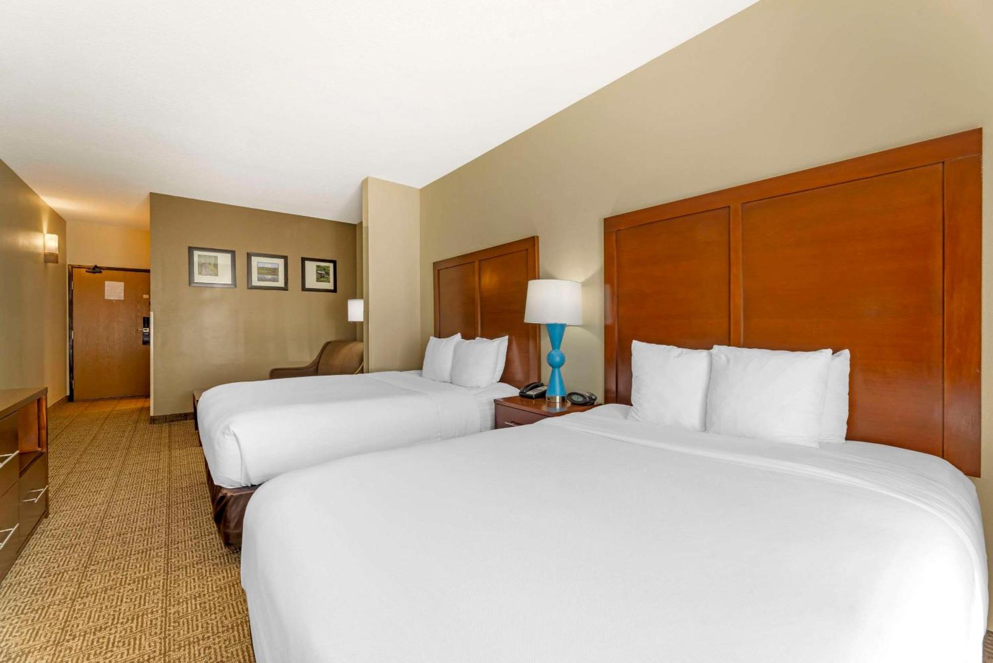 Comfort Suites Near Vancouver Mall Eksteriør billede
