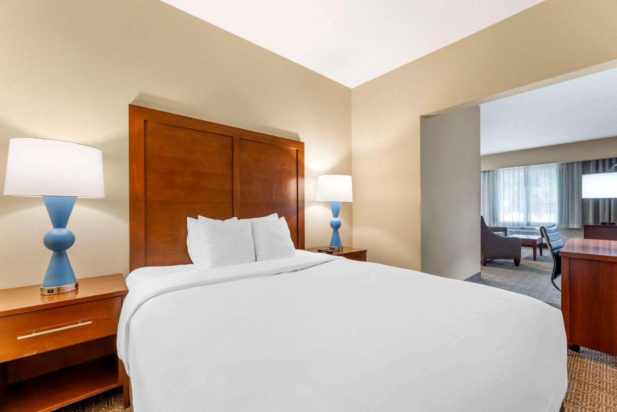 Comfort Suites Near Vancouver Mall Eksteriør billede