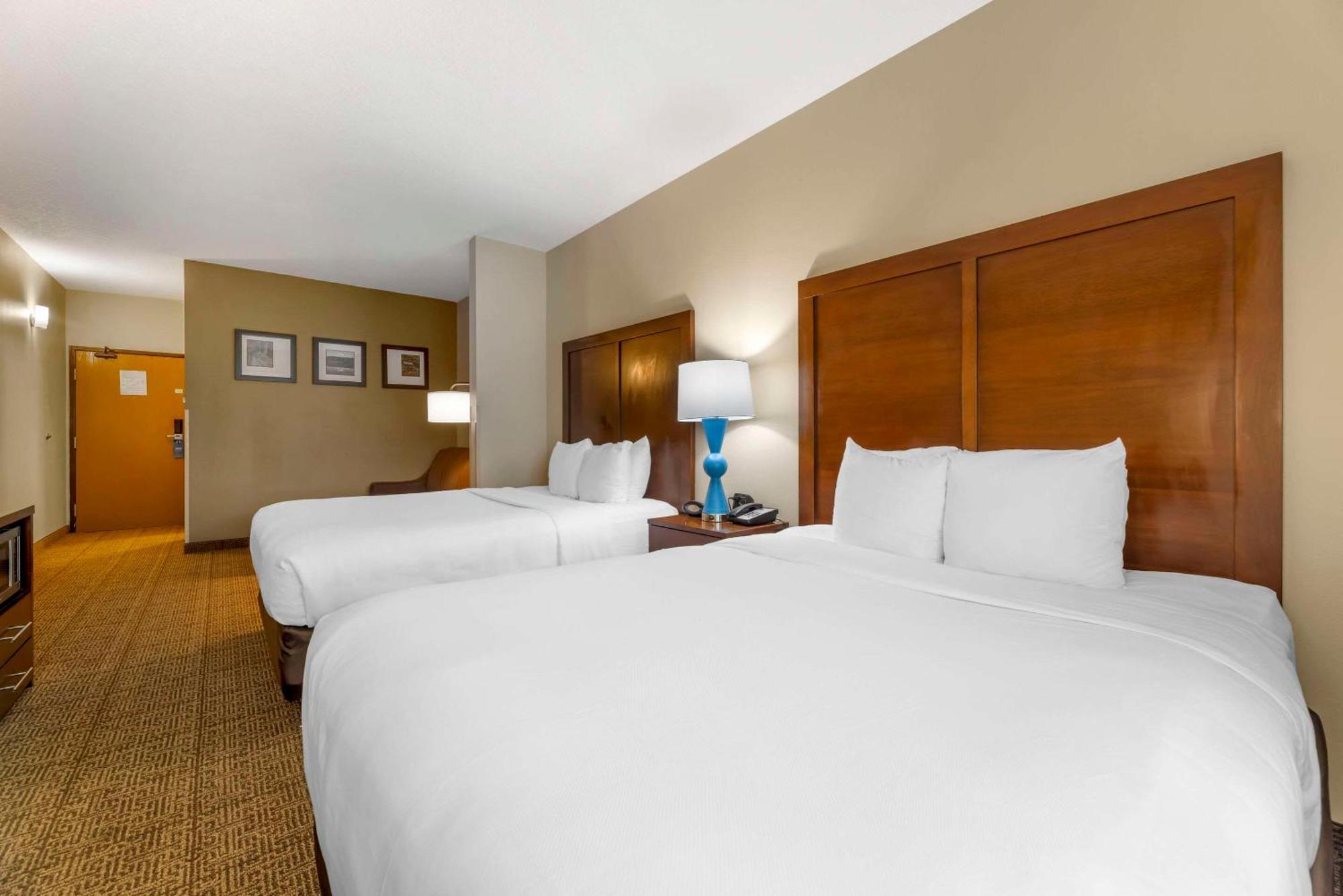 Comfort Suites Near Vancouver Mall Eksteriør billede