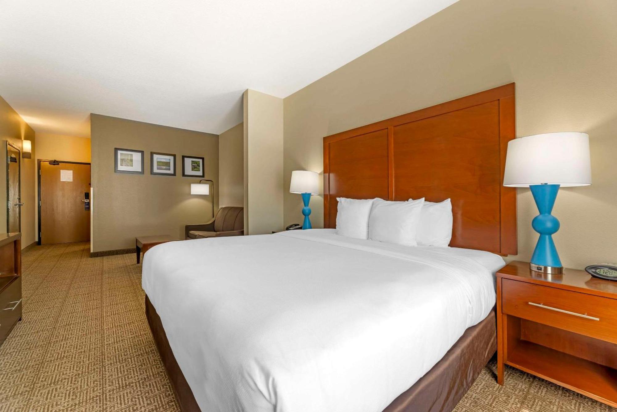 Comfort Suites Near Vancouver Mall Eksteriør billede